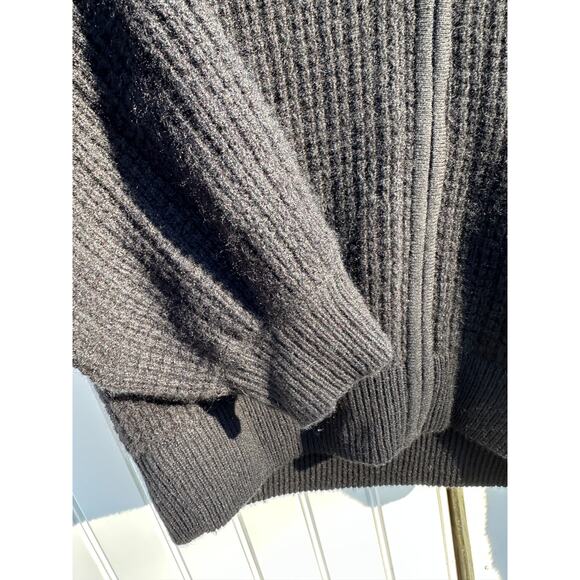 Alo Yoga Cashmere Plush Waffle Full Zip Hoodie Black Size Small $348 EUC Crop - Picture 13 of 16